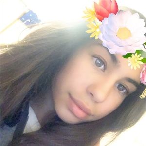 Meet your Posher, Briana